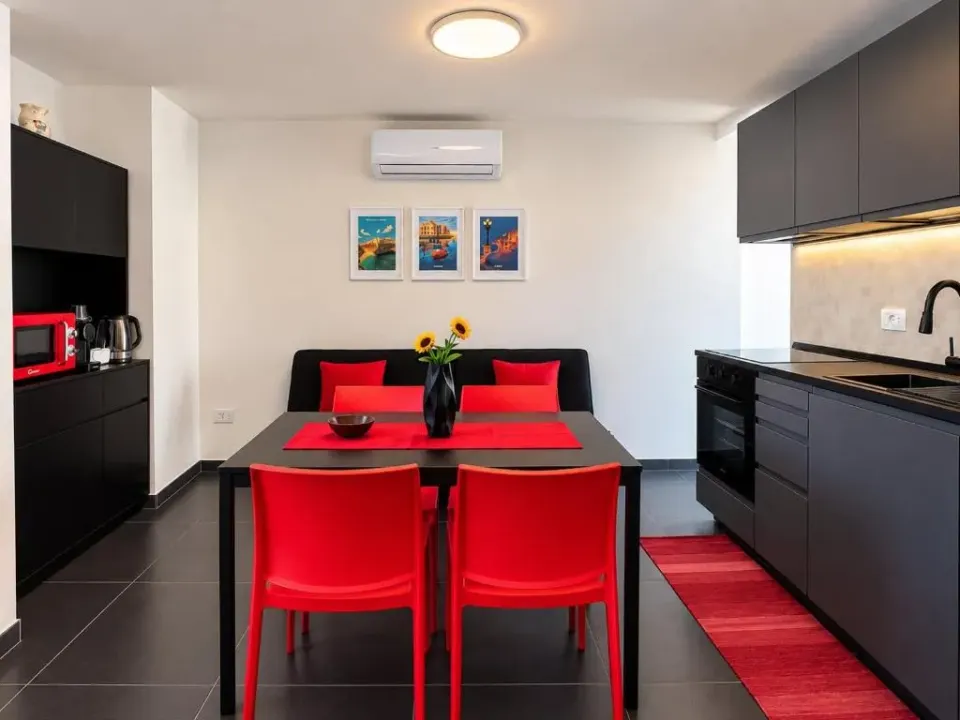Photo 3 of 10, Sirio Luxury Home