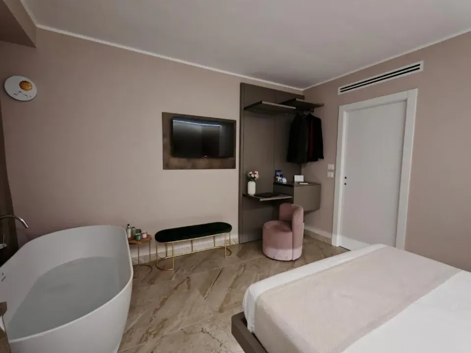 Photo 6 of 10, EFFE4 Lovely Room