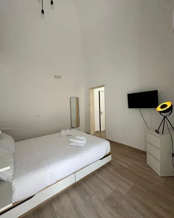 Photo 3 of 10, Casa Garruba 99