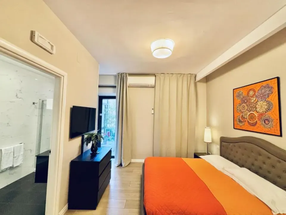 Photo 5 of 10, Les Suites Bari BED AND BREAKFAST