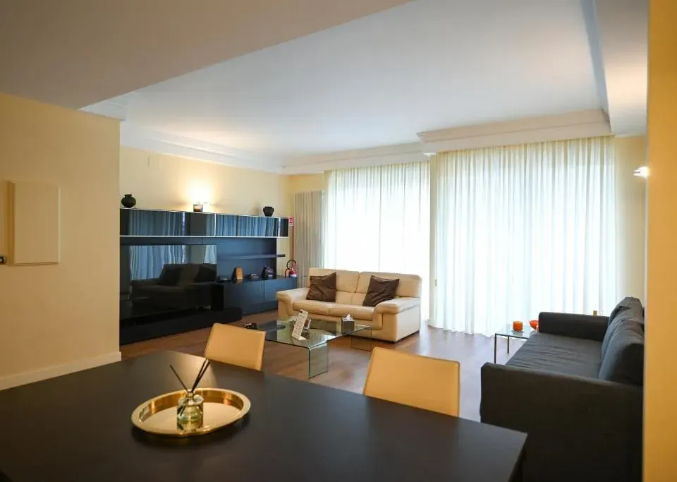 Photo 5 of 10, Me too exclusive apartments - Calefati DB