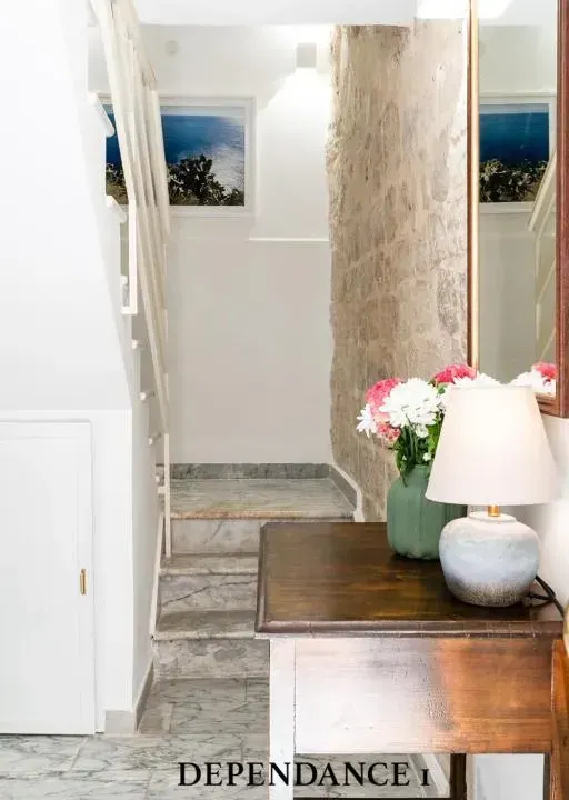 Photo 8 of 10, Porta Piccola Luxury Home