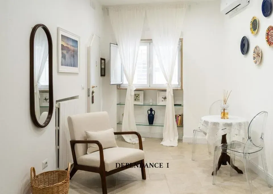 Photo 7 of 10, Porta Piccola Luxury Home