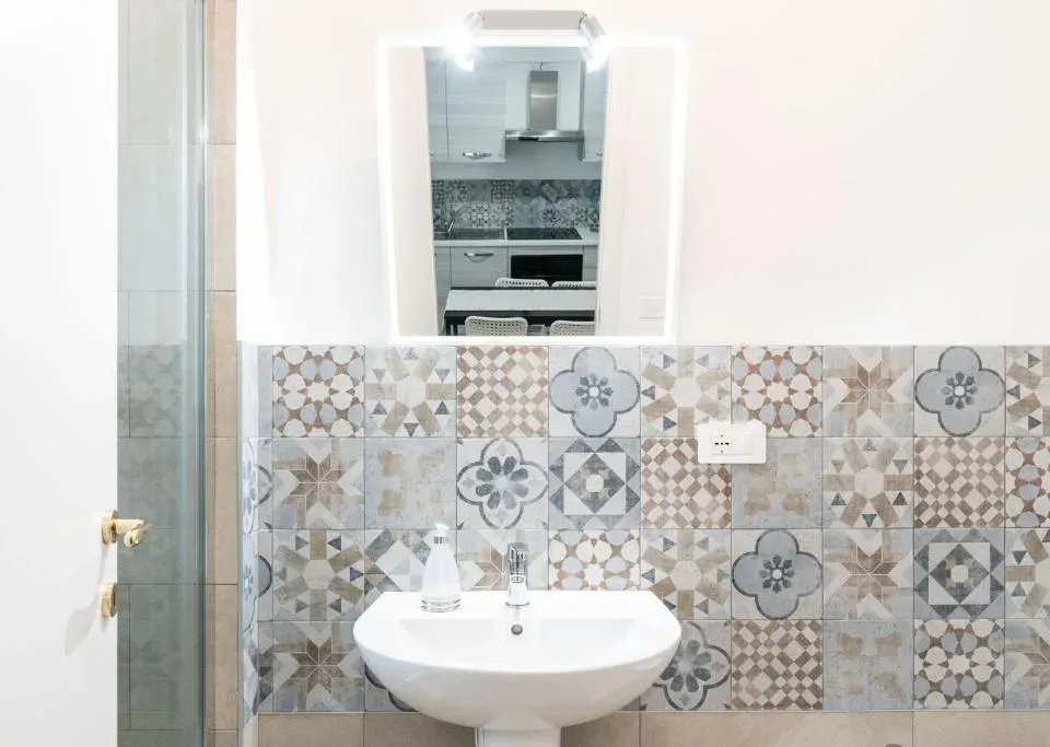 Photo 7 of 10, Bari Station Classic Apartment by Wonderful Italy