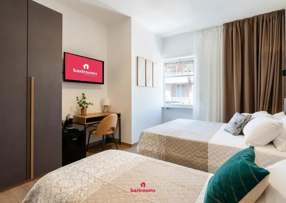 Photo 8 of 10, Barirooms - Sparano Suites