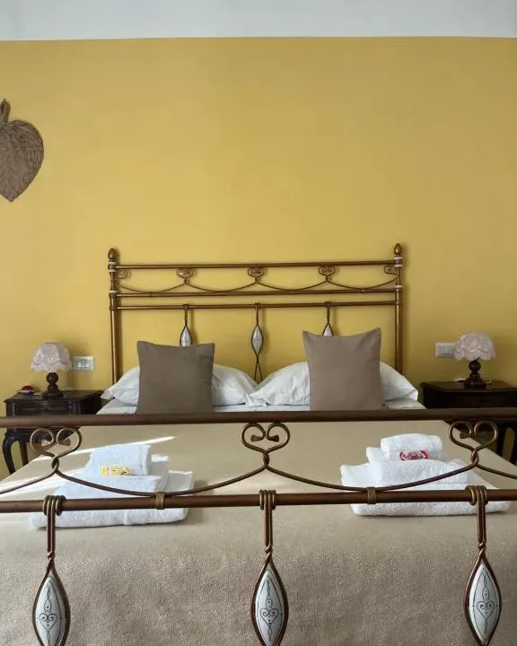 Photo 3 of 10, B&B Chimera Bari