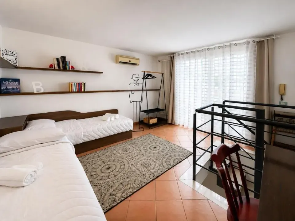 Photo 3 of 10, Lydian Suite