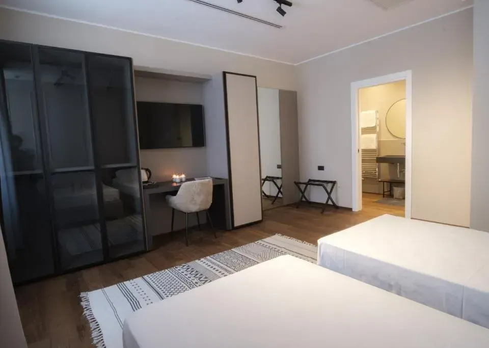 Photo 2 of 10, PALAZZO DANISI ROOMS&SUITES