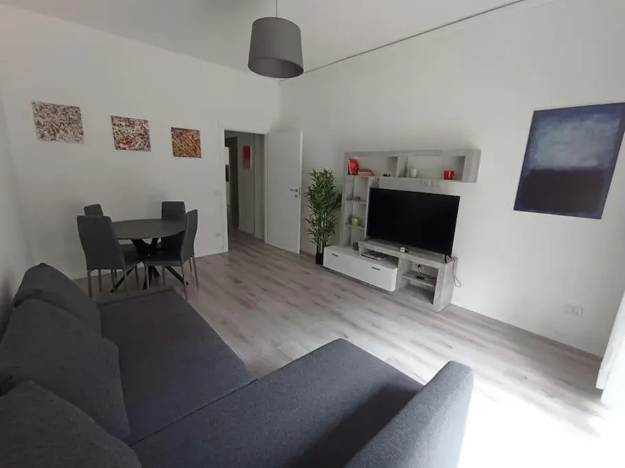 Photo 1 of 10, Andrea Central Apartment