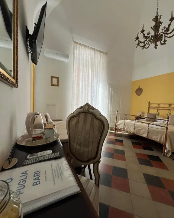 Photo 4 of 10, B&B Chimera Bari