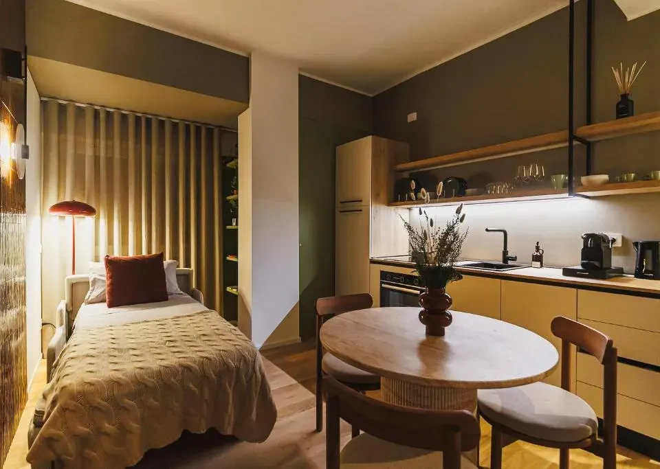 Photo 4 of 10, Casa Bolero 48 - Elegant Downtown Stay