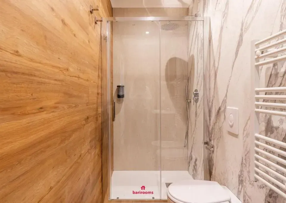 Photo 8 of 10, Barirooms - Suppa 14