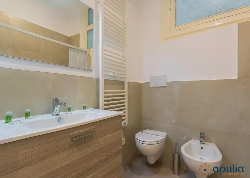 Photo 7 of 10, Dimora Dante 228 by Apulia Accommodation