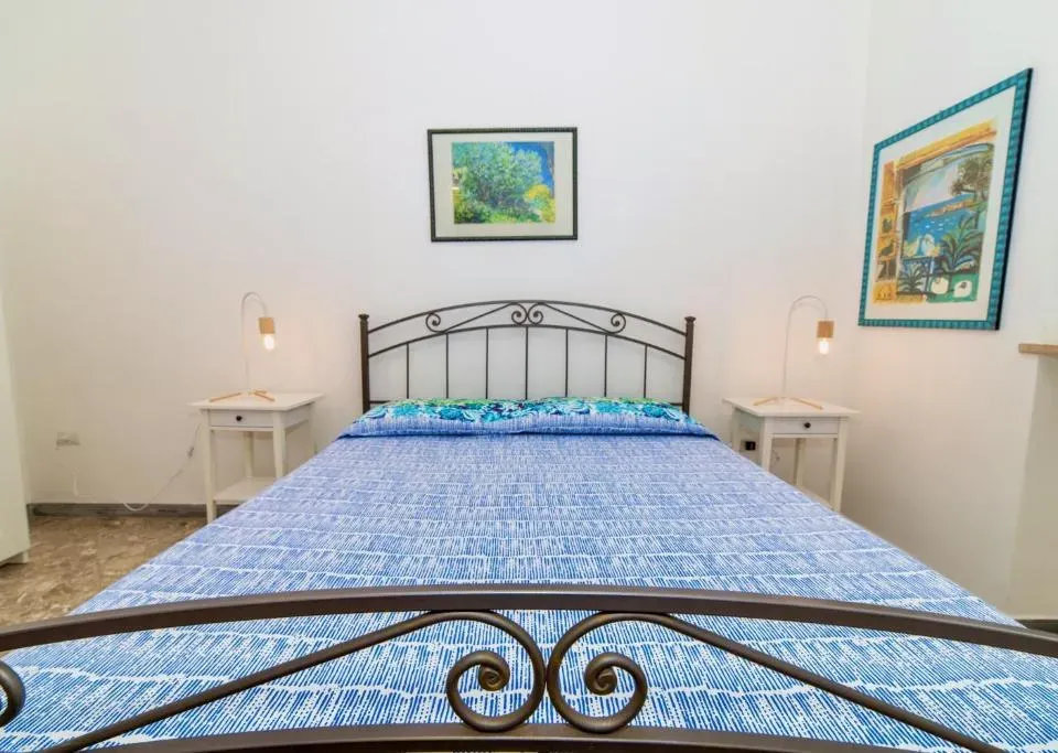 Photo 3 of 10, RobertONE Guest House