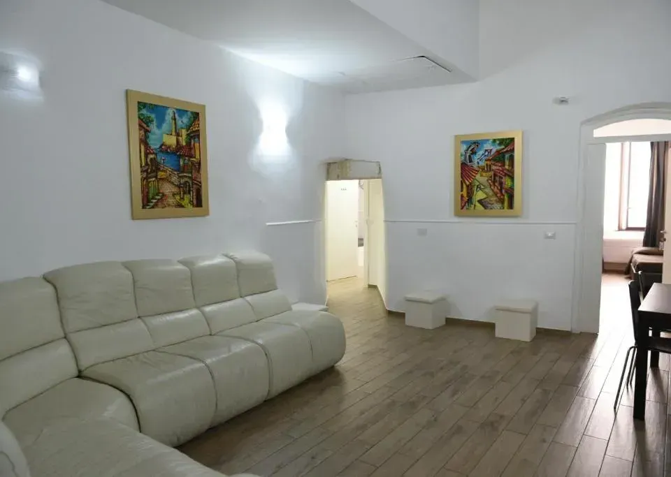 Photo 8 of 10, Sisters residence
