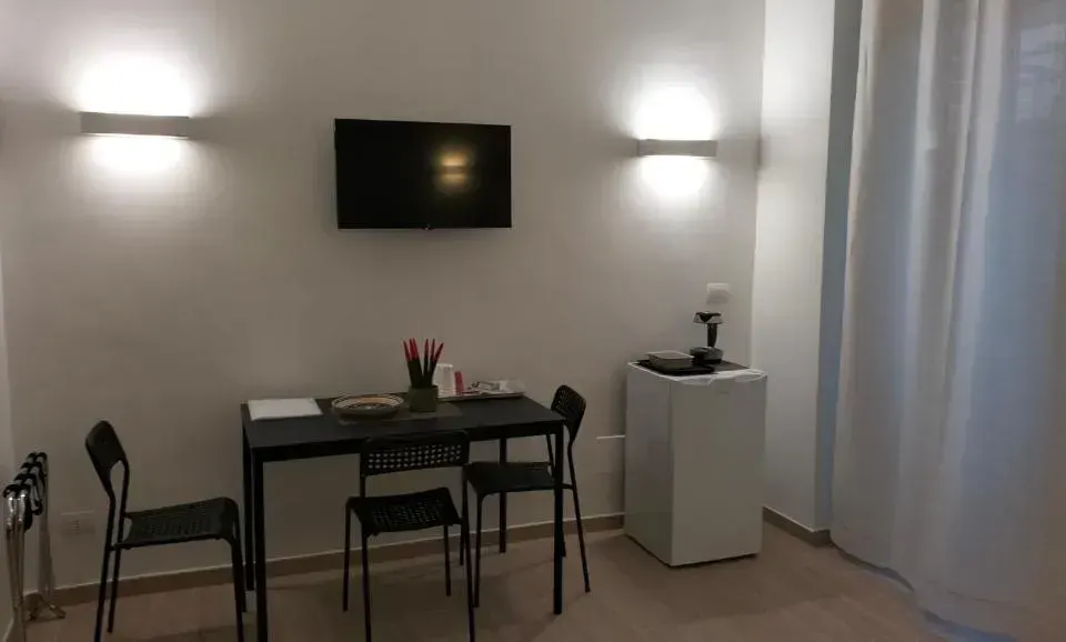 Photo 1 of 10, Al Teatro Rooms