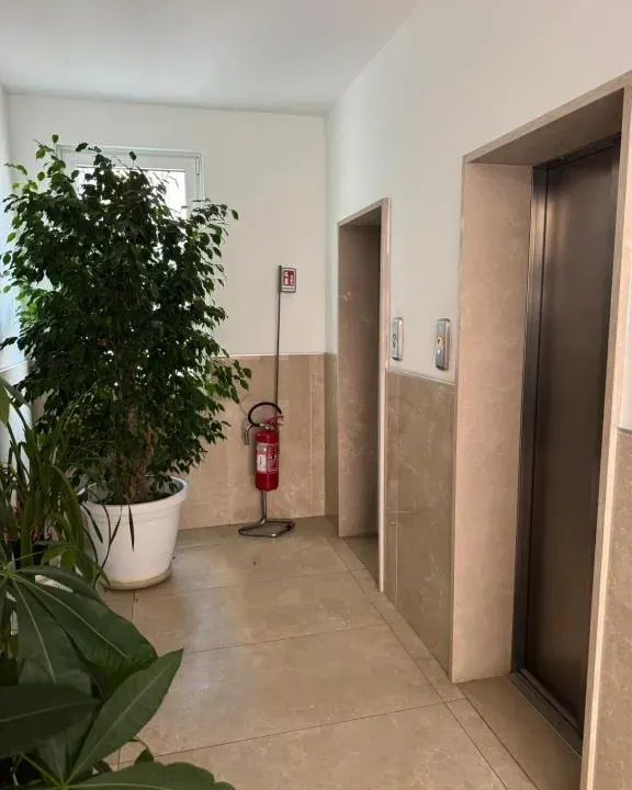 Photo 3 of 10, Best Stay-Calefati 80 Suite Apartment