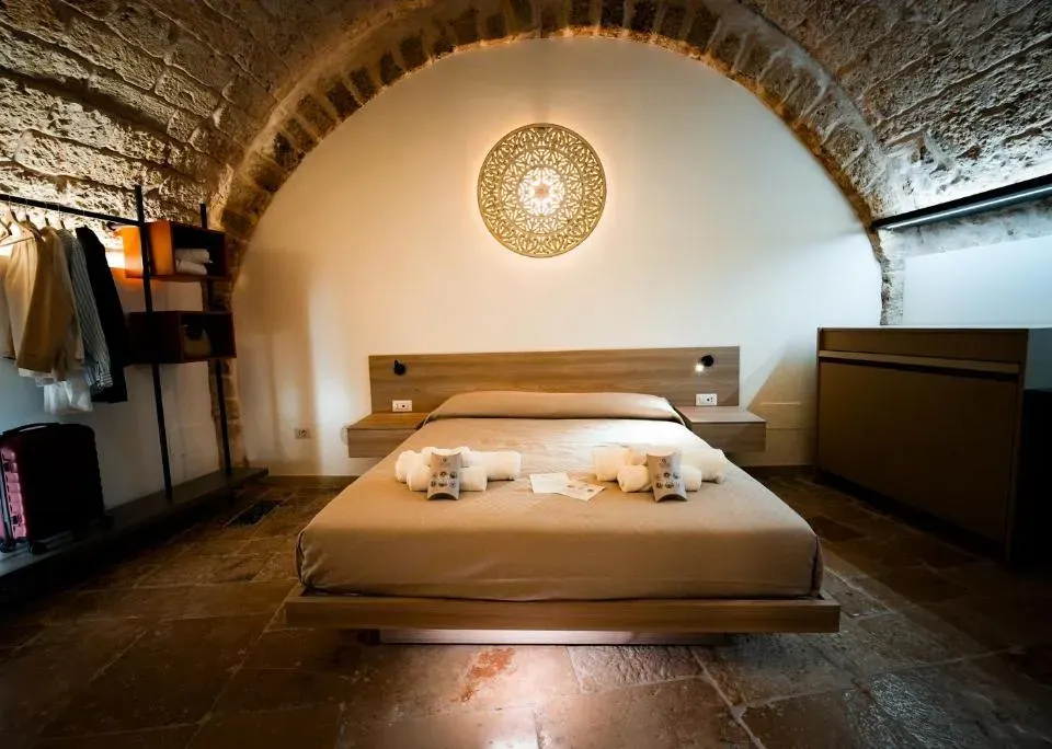 Photo 2 of 10, Myra Bari Bed & Spa