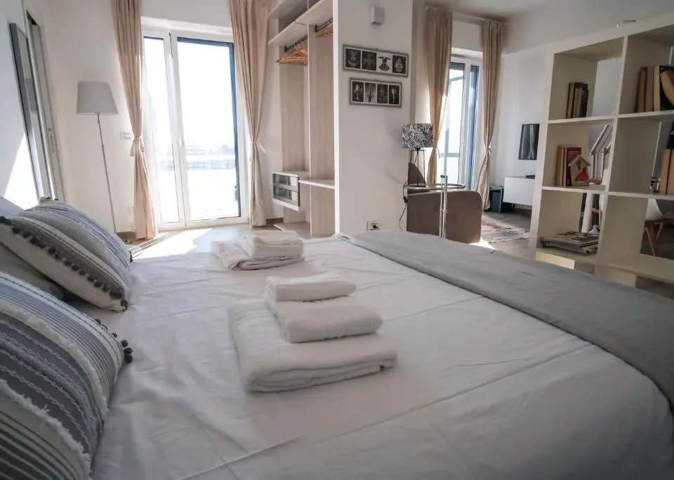 Photo 7 of 10, Rossani Suites&Aparts