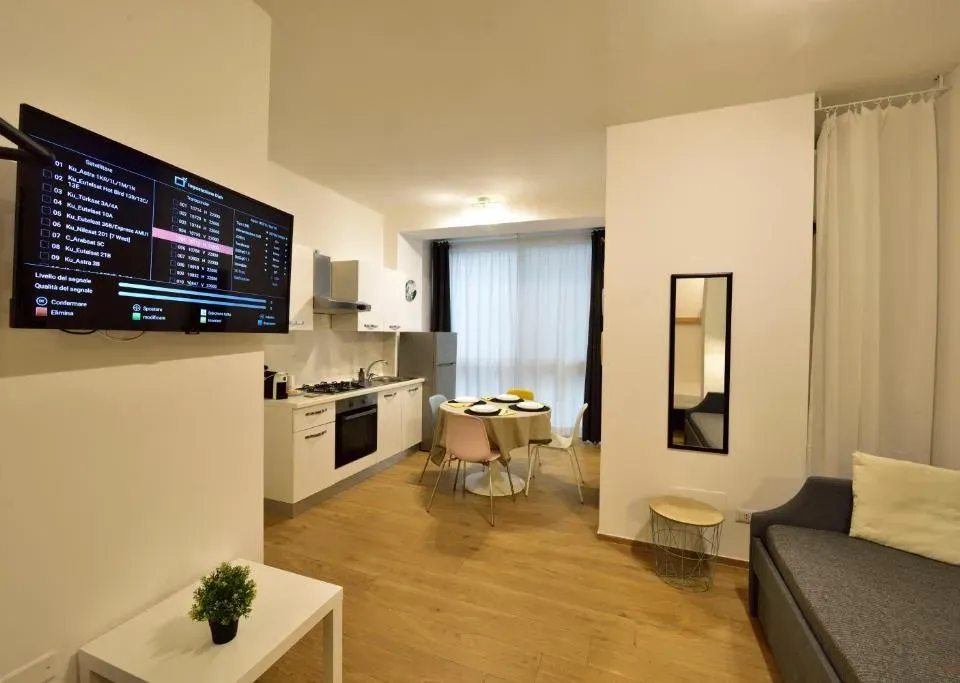 Photo 3 of 10, LOFT - Modern house