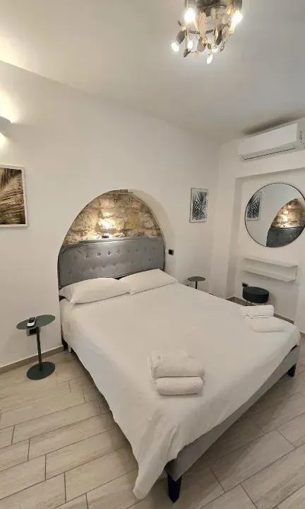 Photo 2 of 10, Pure Minimal Loft Barivecchia Old Town