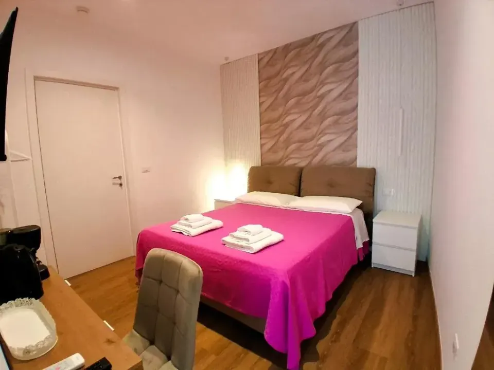 Photo 4 of 10, La Maison de Stephanie rooms