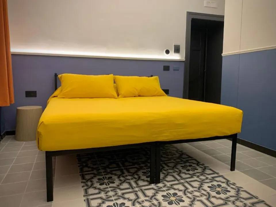 Photo 4 of 10, Casa & Bottega