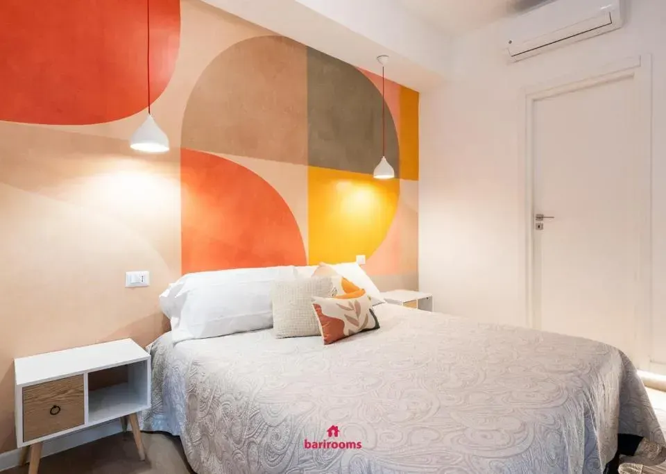 Photo 2 of 10, BARIROOMS - Melo Suites