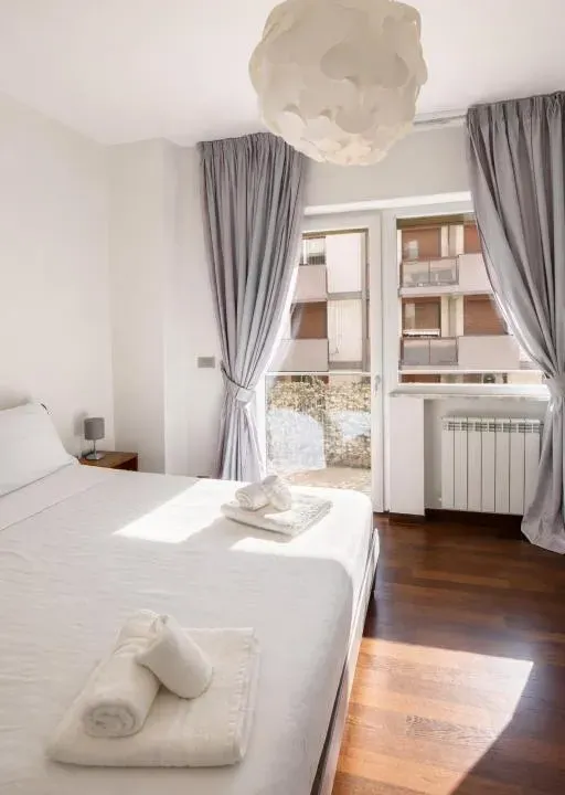 Photo 3 of 10, Enea Luxury Apartments - Piccinni