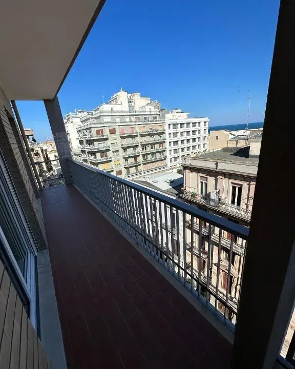 Photo 6 of 10, Luxury Melo Apartment