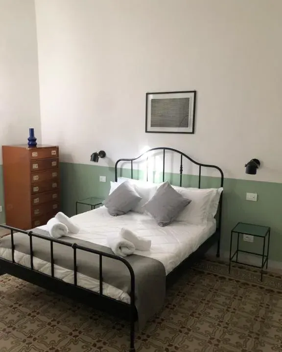 Photo 1 of 10, Caves Apartment