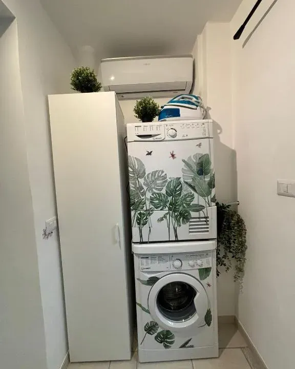 Photo 4 of 10, Mecy's Home