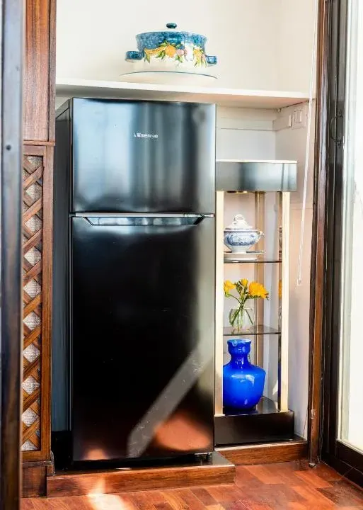 Photo 6 of 10, Mikka Studios: Luxury Apartment