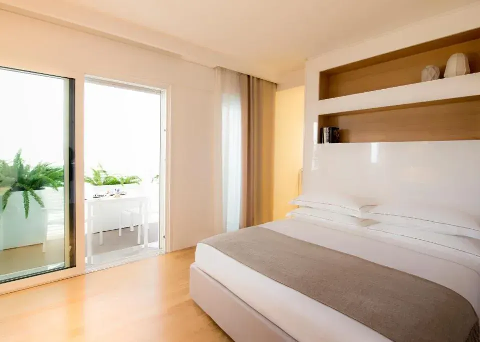 Photo 7 of 10, Dilman Luxury Stay