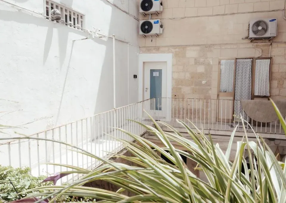Photo 6 of 10, GuestHost - Maison Vittoria Comfortable Studio Apartment and Room