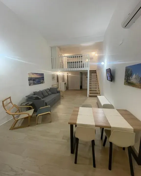 Photo 4 of 10, Loft Sofia