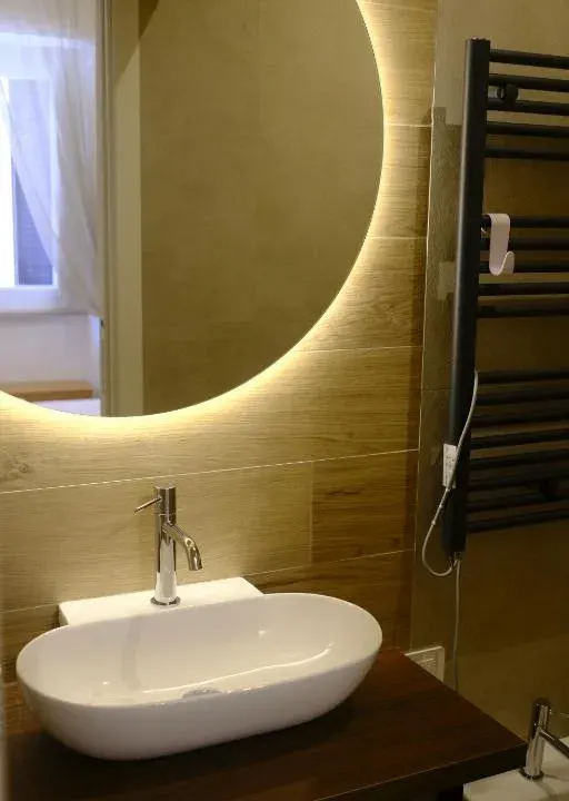 Photo 9 of 10, Il Lungomare Rooms