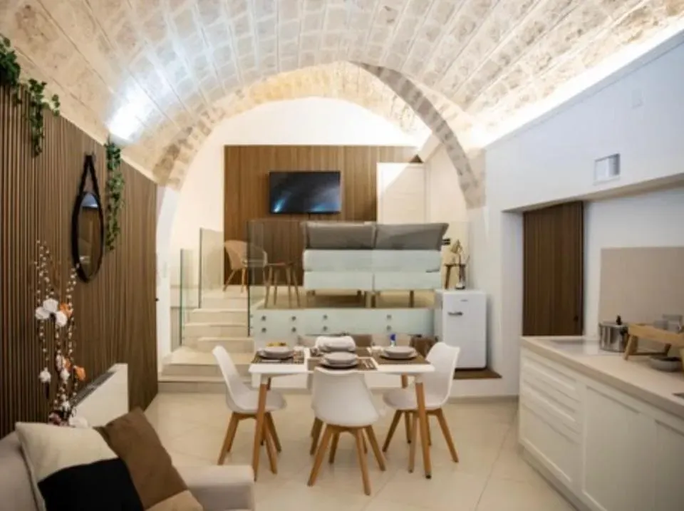 Photo 4 of 10, LC Luxury Apartment
