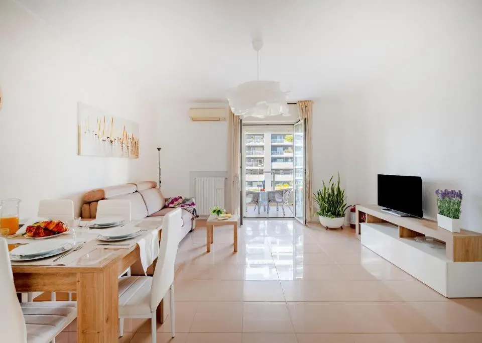 Photo 1 of 10, GuestHost - Le Vele Apartment with balcony