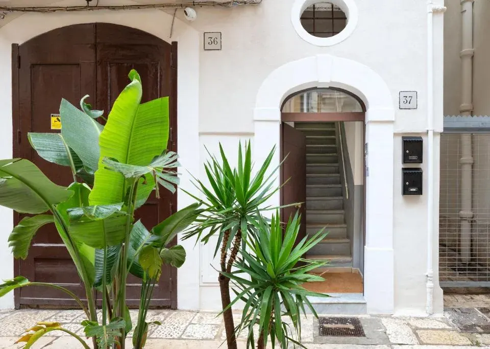 Photo 9 of 10, Corte Dama - Live Like a Local in Bari Vecchia