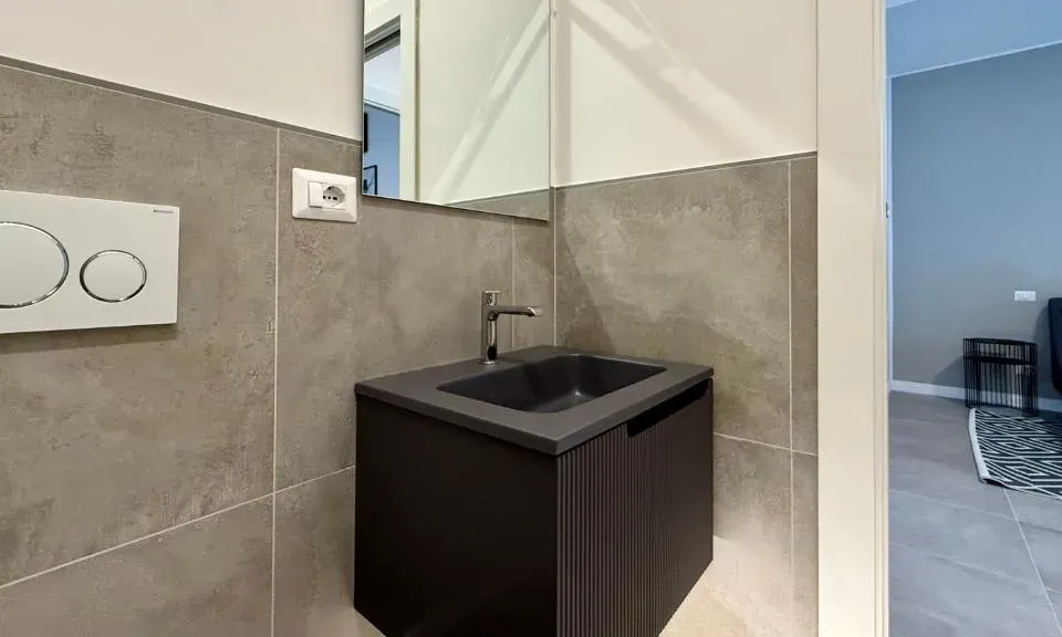Photo 8 of 10, LAUS ANDREA DA BARI Luxury Design Apartment 1