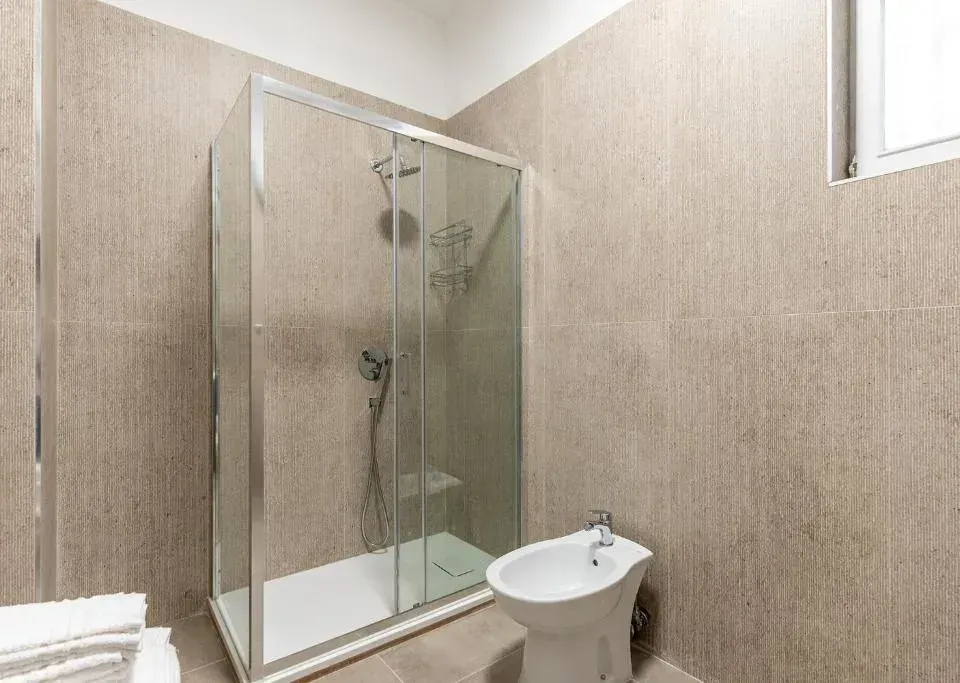 Photo 7 of 10, Fourooms Bari - Principe Amedeo