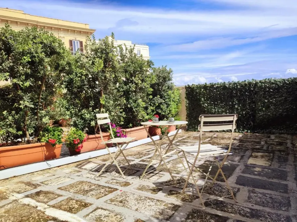 Photo 7 of 10, Home Giulia