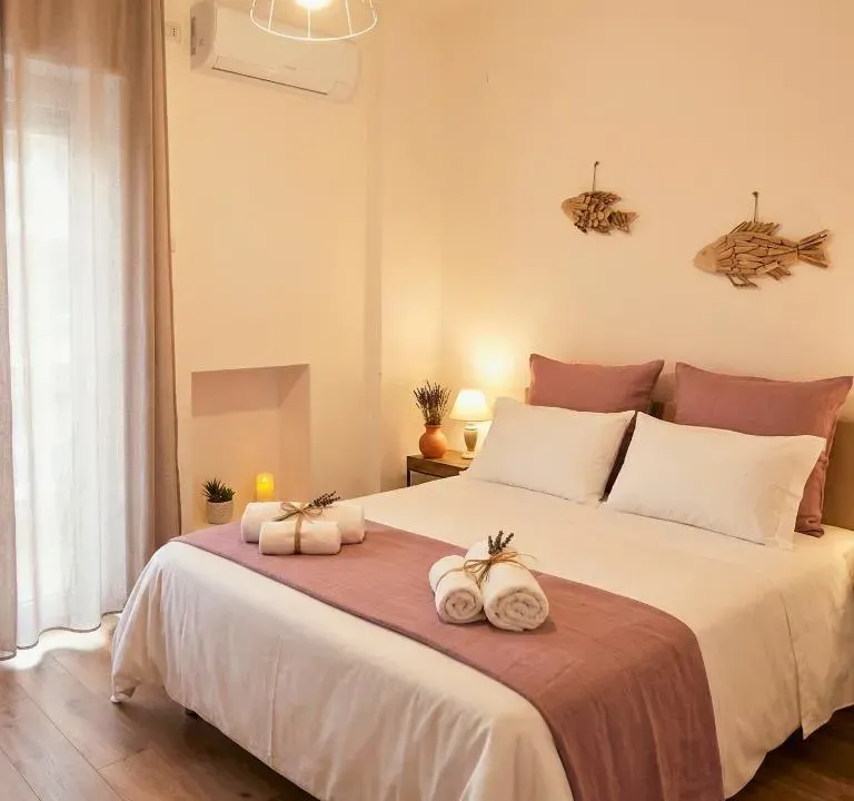 Photo 9 of 10, Melo Accommodations
