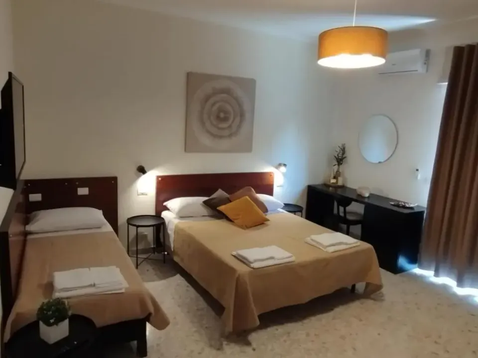Photo 2 of 10, Principe Amedeo 403