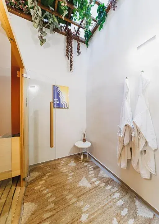 Photo 9 of 10, Palazzo Italia Suites