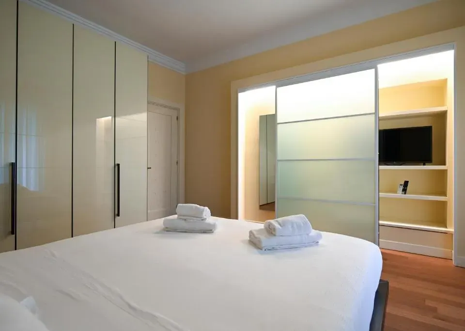 Photo 4 of 10, Me too exclusive apartments - Calefati DB