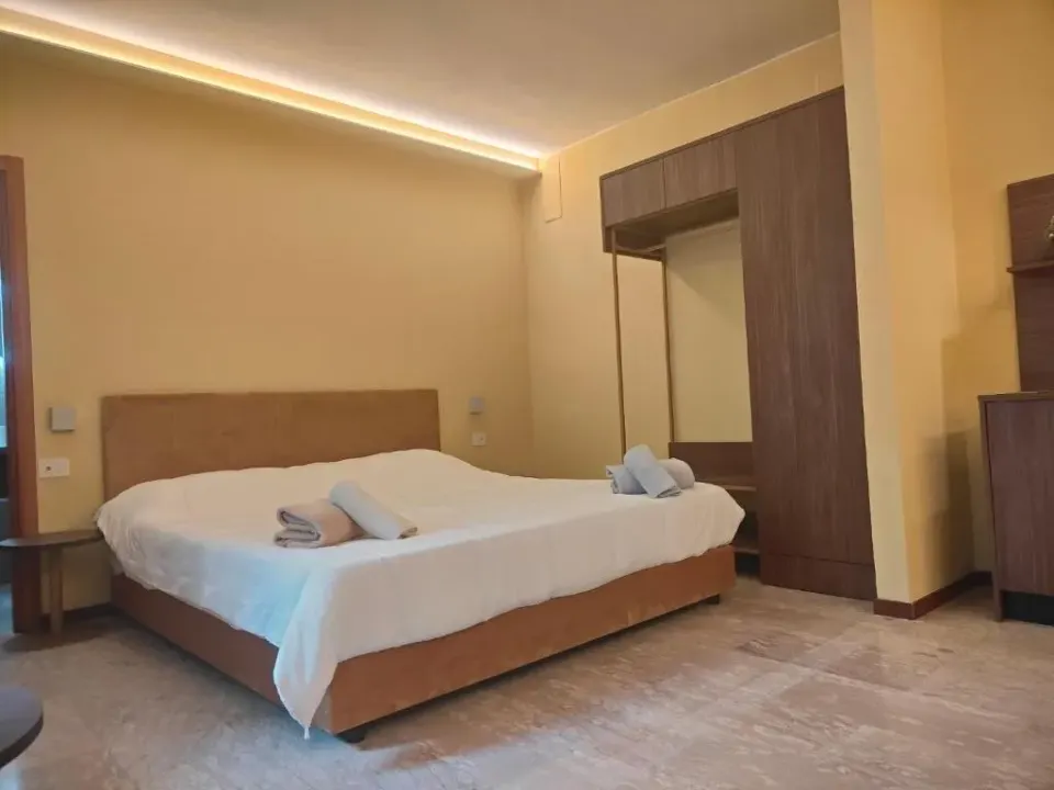 Photo 8 of 10, CconfortHotels Murat Garden