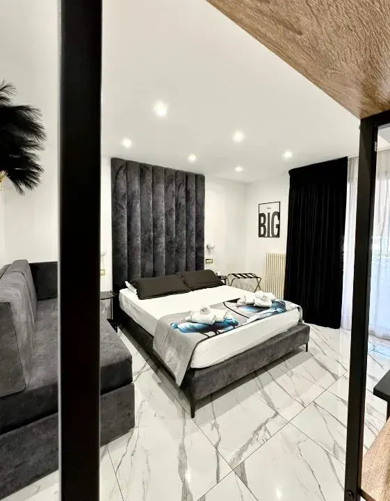 Photo 1 of 10, Oltremare Luxury Suites