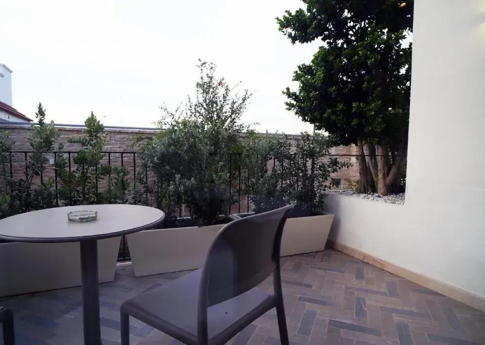 Photo 5 of 10, Villa Pina